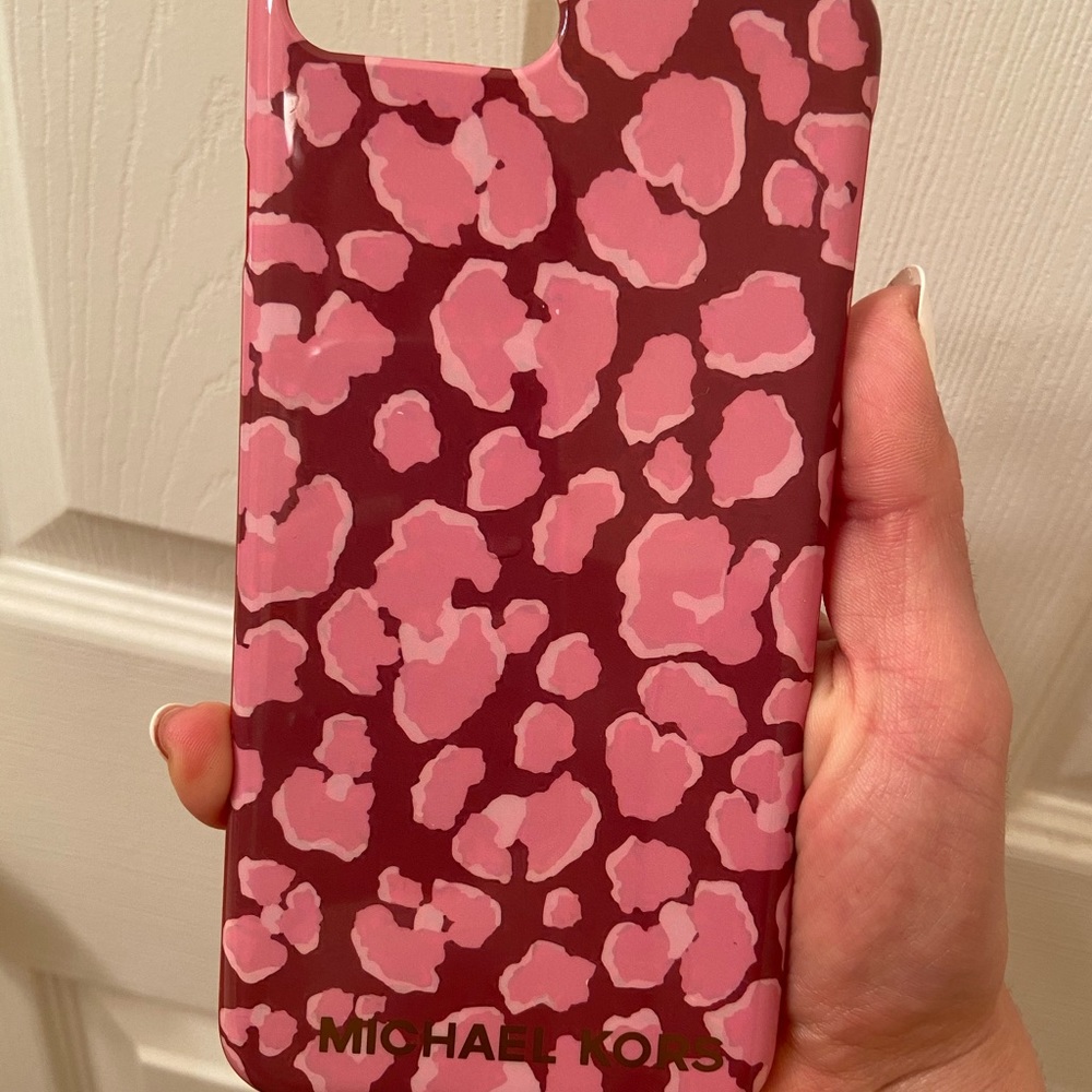 NWOT Michael Kors iPhone 7/8 Plus case